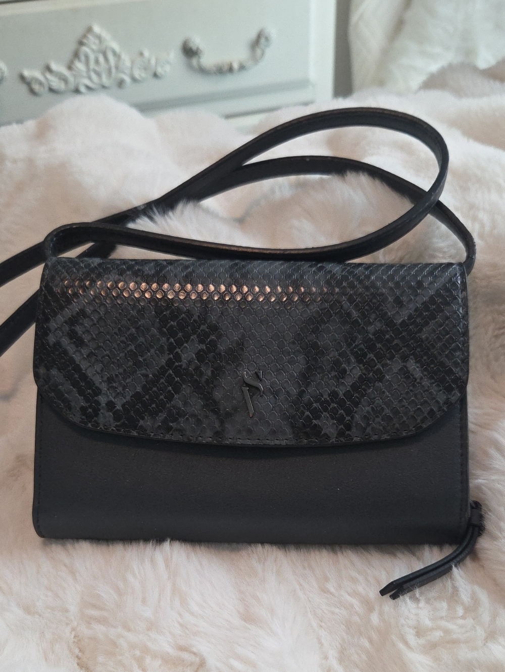 Vera Wang Black Faux-Snake Flap Crossbody Bag